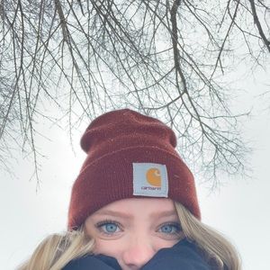 Meet your Posher, Ellen claire